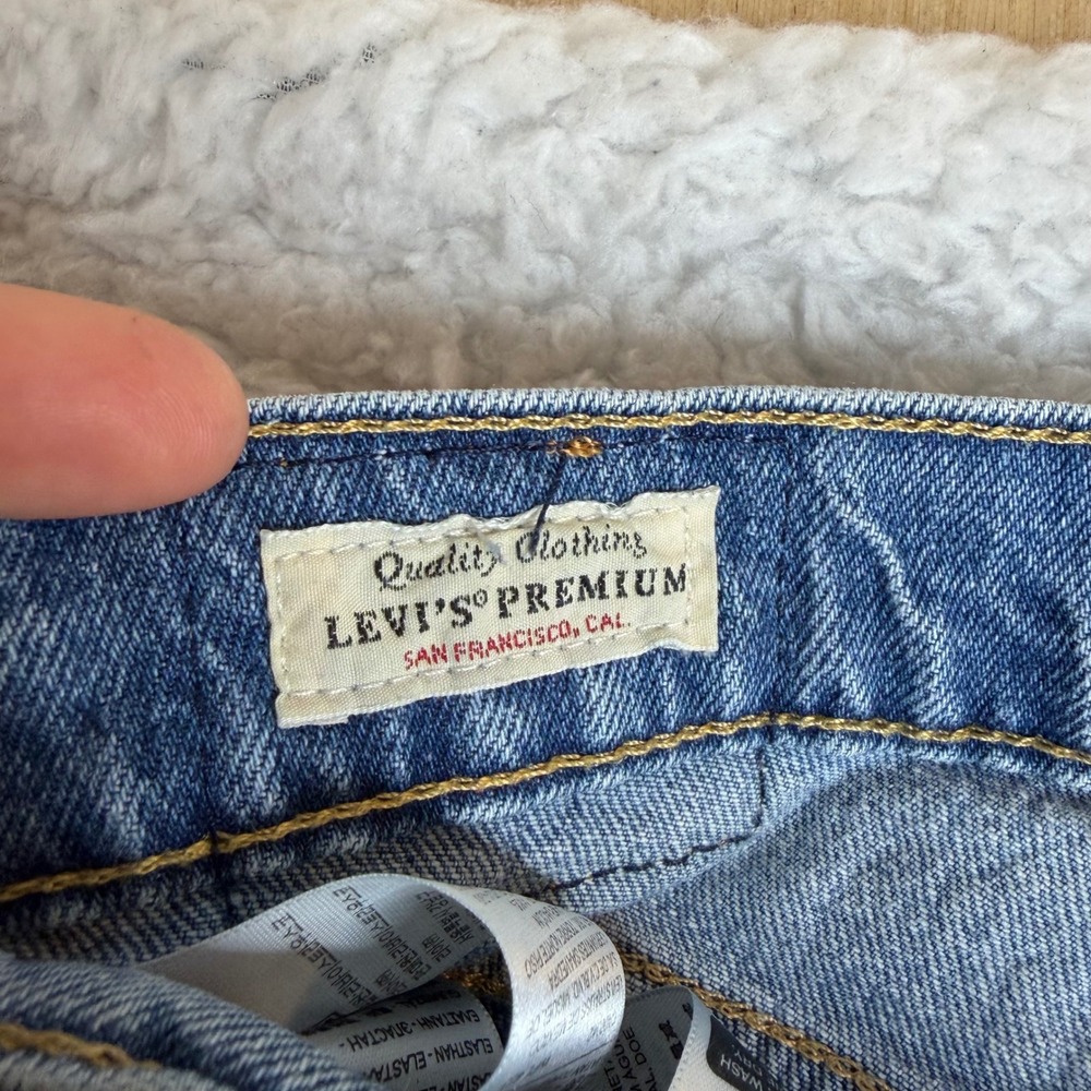 Levis Premium 70s High Flare Jeans Womens 31 (30x30) Blue Denim A0899-0002 - Picture 3 of 10